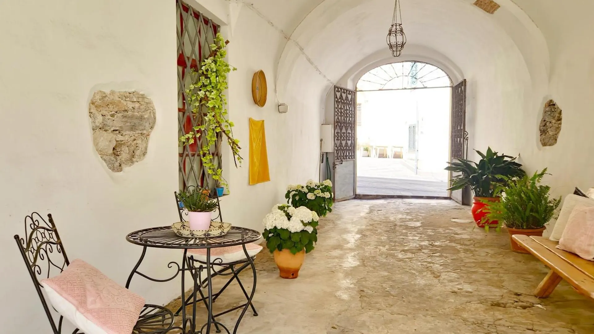 Dommos - Arcada Apartments Orosei