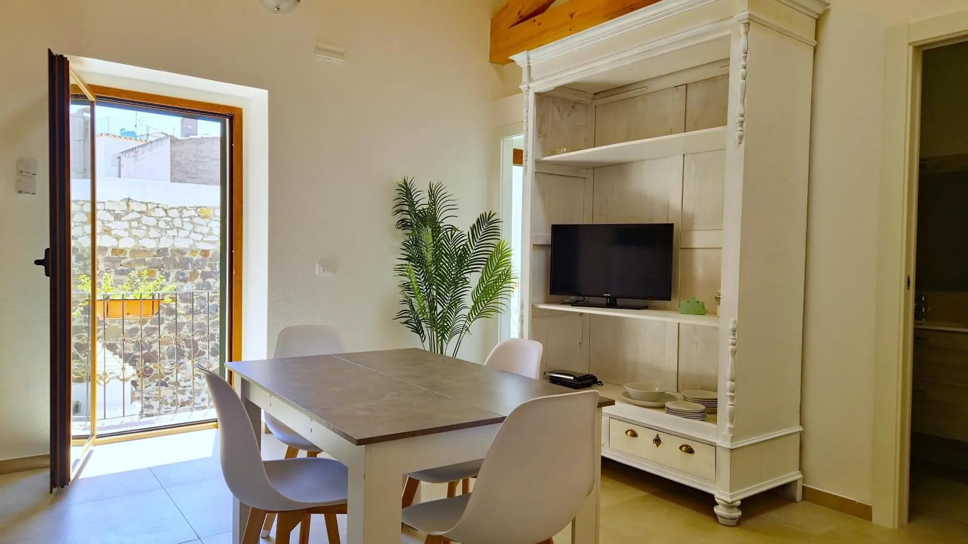 Dommos - Arcada Apartments Orosei 0*,  Italia